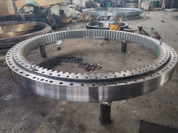 Hitachi Excavator slewing bearing manufacturer