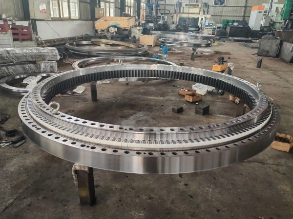 Cat Excavator slewing bearing manufacturer