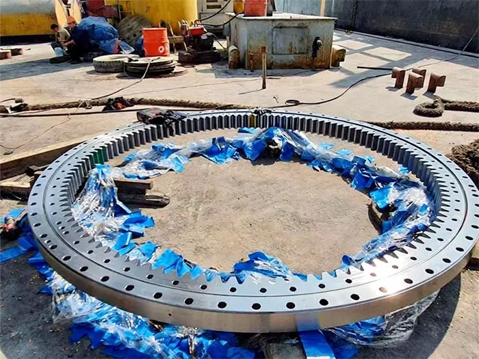 Crane Slew Ring installation Crane Slew Ring installation