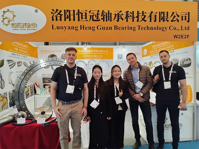 Internal Gear Slewing Bearing exhibition