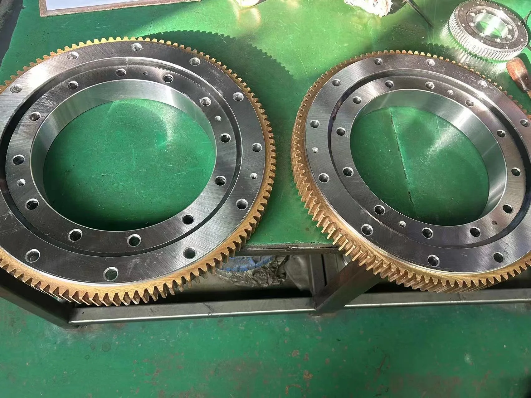 bronze slewing bearing