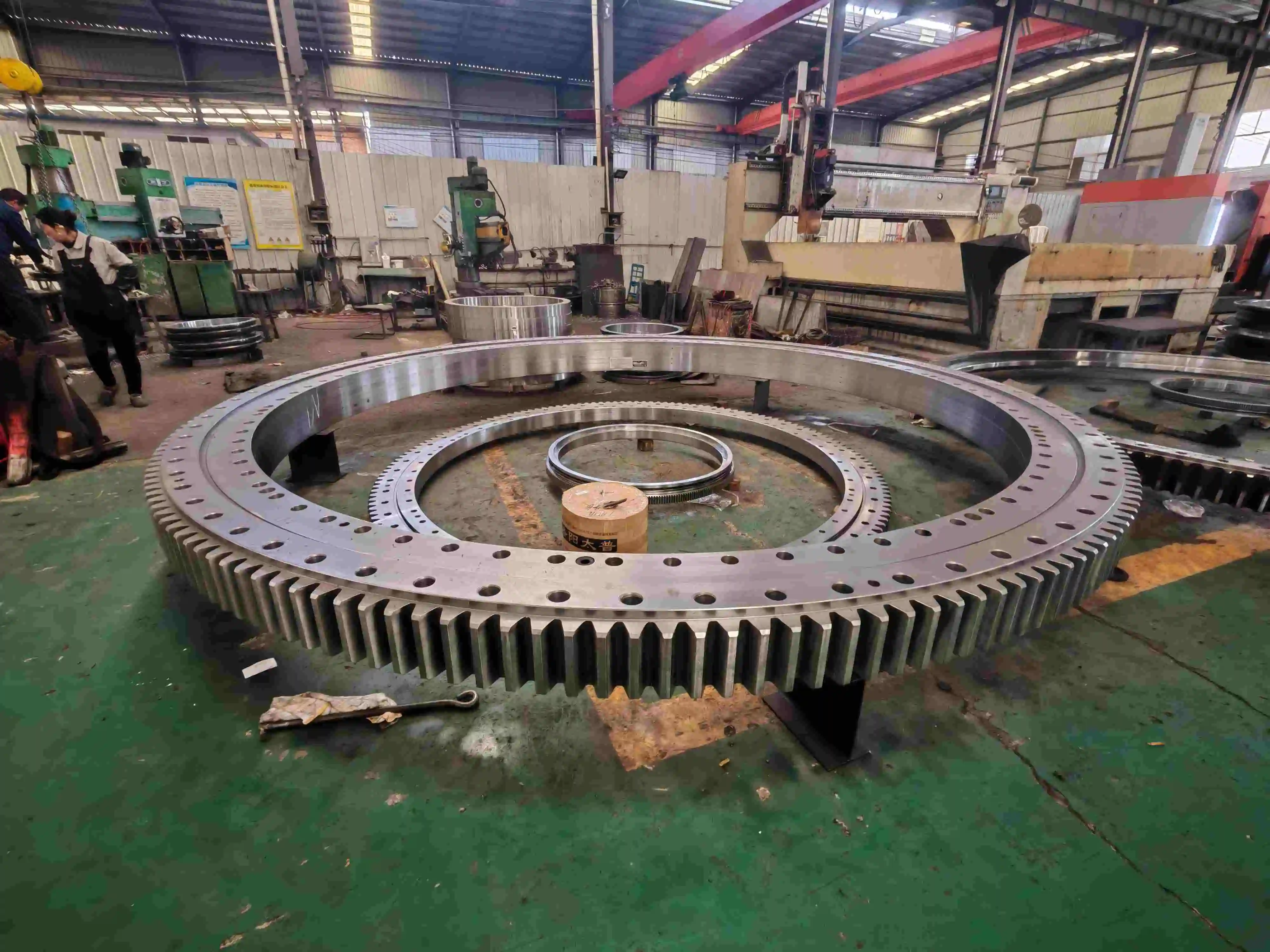 Large Slewing Bearings manufacturer 